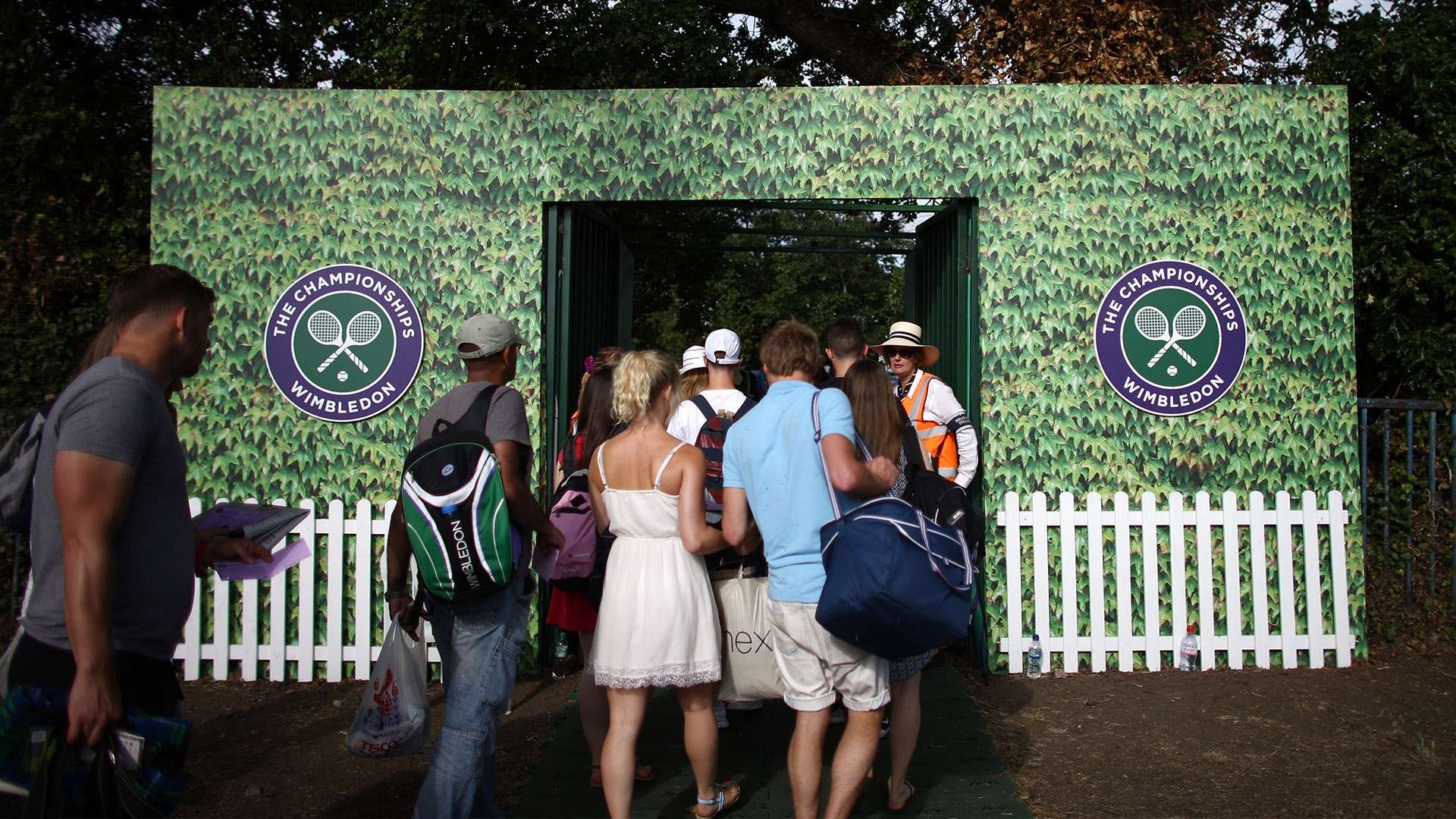 防守两端做 防守两端做