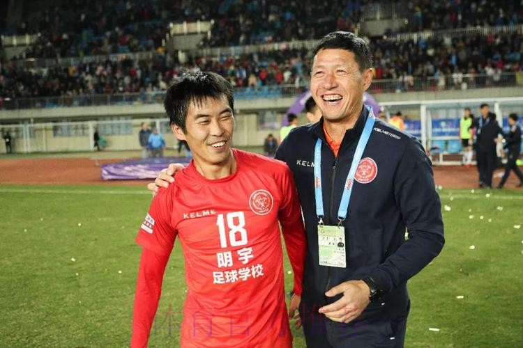 2018中乙联赛决赛:张靖洋打入制胜球 四川安纳普尔那问鼎冠军 2018中乙联赛决赛:张靖洋打入制胜球 四川安纳普尔那问鼎冠军